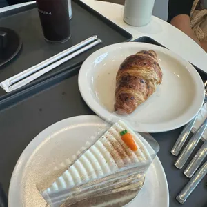 슬로우라운지 사진