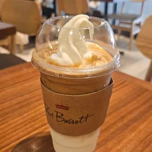 폴바셋 롯데백화점 사진