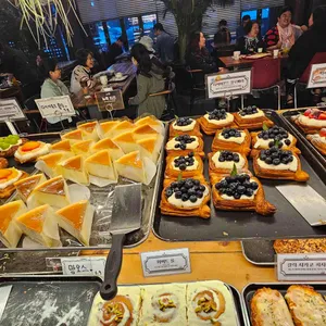 더티 트렁크 리뷰 사진