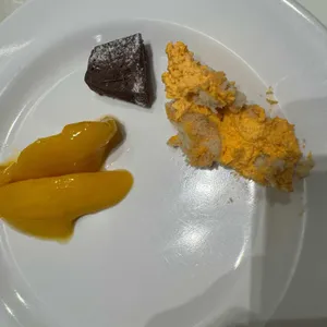 애슐리퀸즈 사진