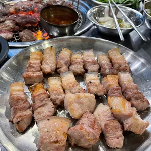 동화로연탄구이 대표 사진