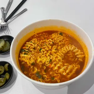 무한리필 피자보틀 사진