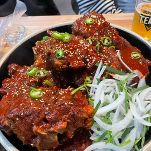 뼈칼국수뼈구이 사진