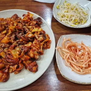 보리쭈꾸미볶음해물갈비떡찜 사진