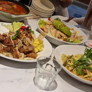 촌스럽 대표 사진