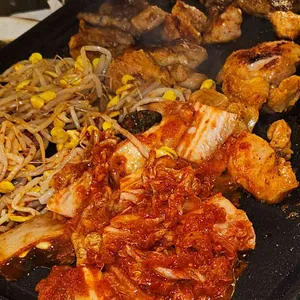 나이스투미츄 대표 사진