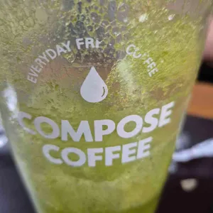 컴포즈커피 사진