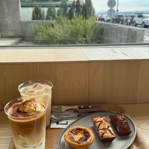 이에이에프 사진