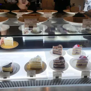 투닷츠 로스터즈 리뷰 사진