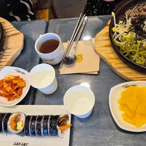 고봉민김밥인 사진