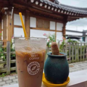 컴포즈커피 사진