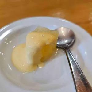 더블유함바그 사진