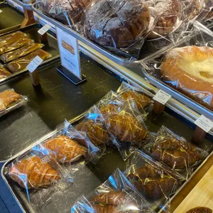 엔제리너스 x 윤쉐프 정직한 제빵소 사진