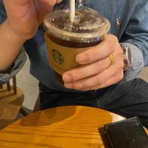 스타벅스 대표 사진