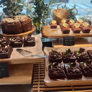 오퍼 카페 리뷰 사진