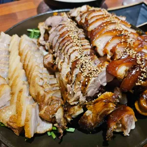 더맛있는족발보쌈 사진