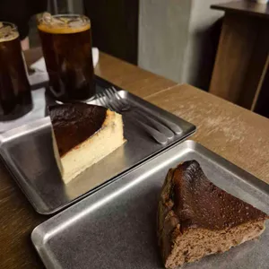 딥하우스 대표 사진