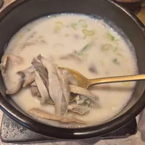 거대돼지국밥 사진