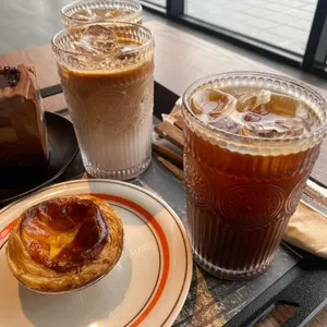 캐빈커피 사월 사진