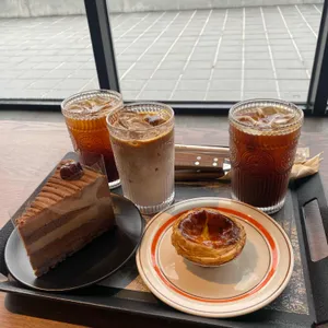 캐빈커피 사월 대표 사진