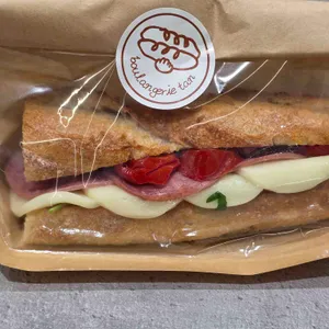 블랑제리 탄 사진