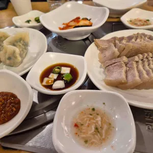 정인면옥 대표 사진