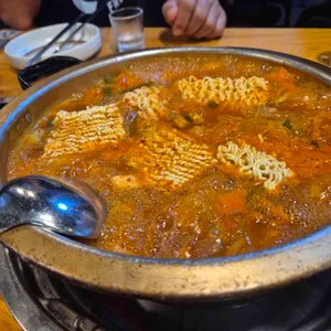 장독대 김치찌개 사진