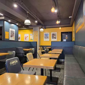 컴포즈커피 리뷰 사진