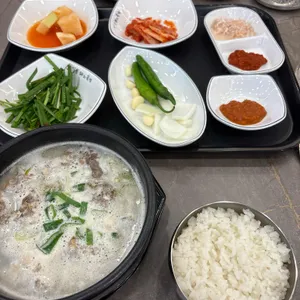일품돼지국밥 사진
