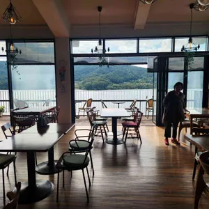 더뷰 리뷰 사진