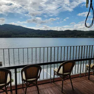 더뷰 리뷰 사진