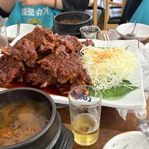 신동궁 감자탕 대표 사진