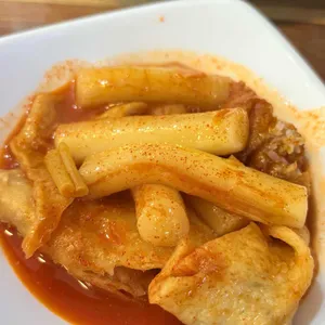 신촌맛집 떡볶이돈까스 사진