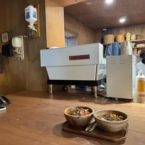 땡스오트 안국 리뷰 사진