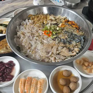 돌고래횟집 사진