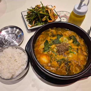 족발야시장&무청감자탕 사진