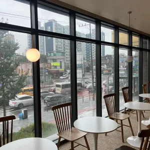 라운 대표 사진