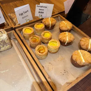 할로우 리뷰 사진