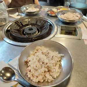 남다른 감자탕 사진 1