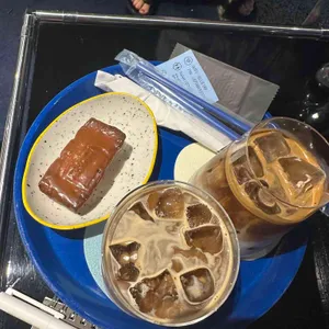 블루제이 커피스페이스 사진