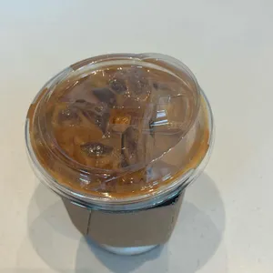 폴바셋 사진