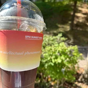 5PM sunset hour 사진