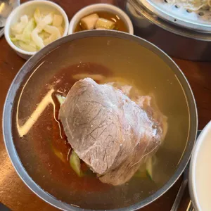 동면식밀면 사진