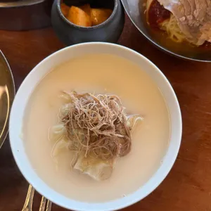 동면식밀면 사진