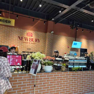 뉴버리 리뷰 사진