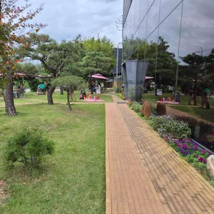 뉴버리 리뷰 사진