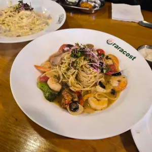 라라코스트 사진