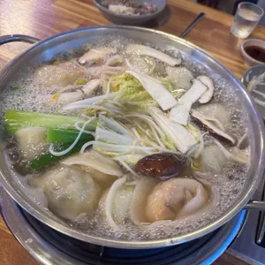 판암병수손만두 사진 1