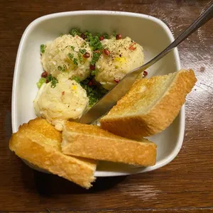 아타리 리뷰 사진