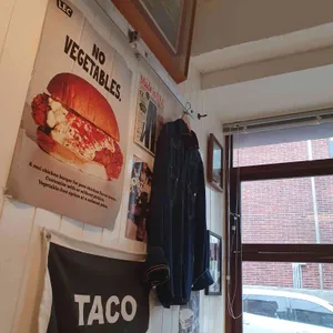 레츠잇치킨 리뷰 사진